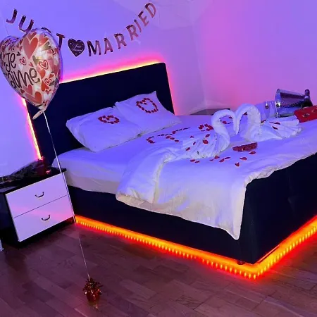 Avec Apartment *